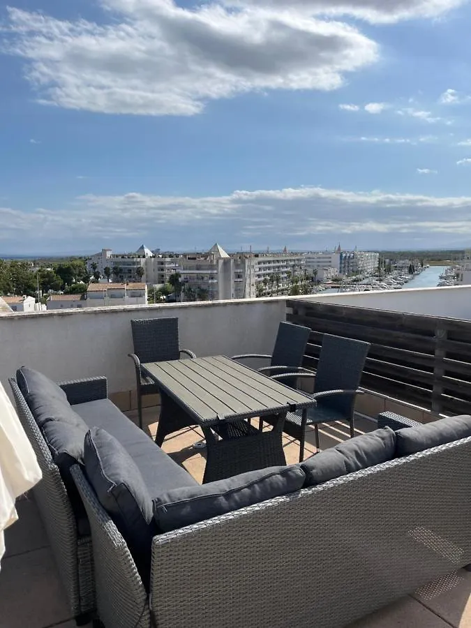 Διαμέρισμα Vue Canal + Roof Top De 60 M2 Ρόζες